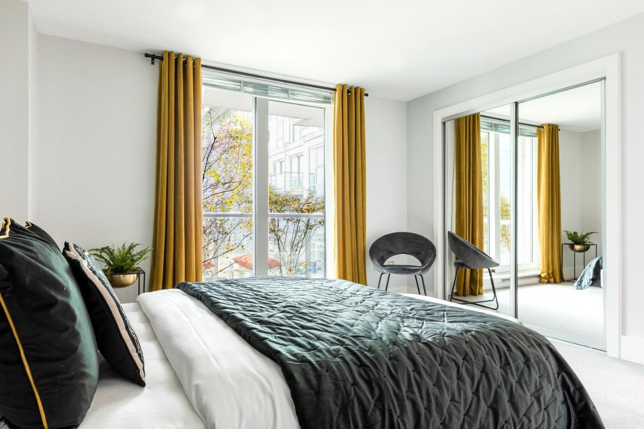 Best Thames View In Town! Large Luxxe Nomad Design Family Home London Kültér fotó