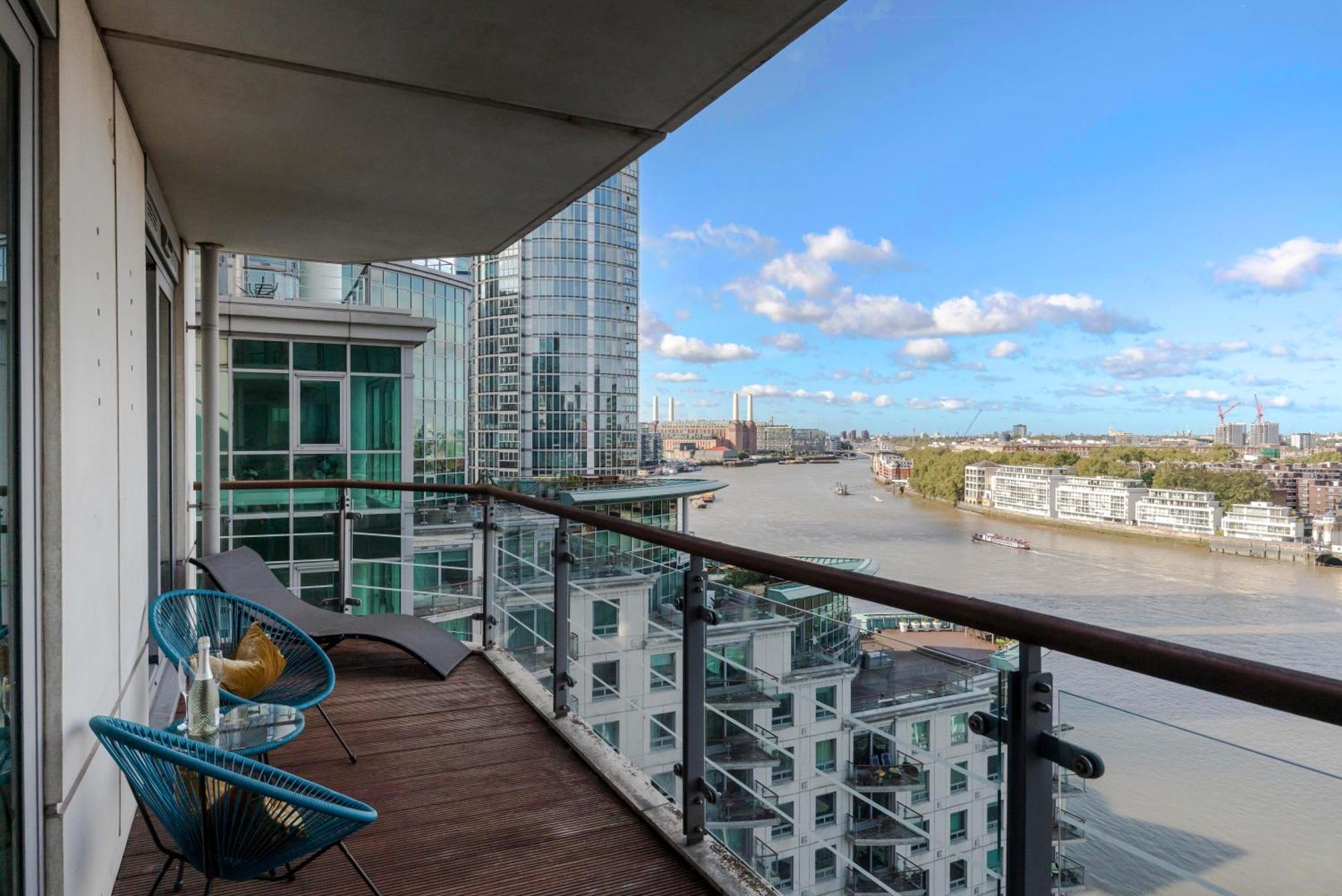 Best Thames View In Town! Large Luxxe Nomad Design Family Home London Szoba fotó